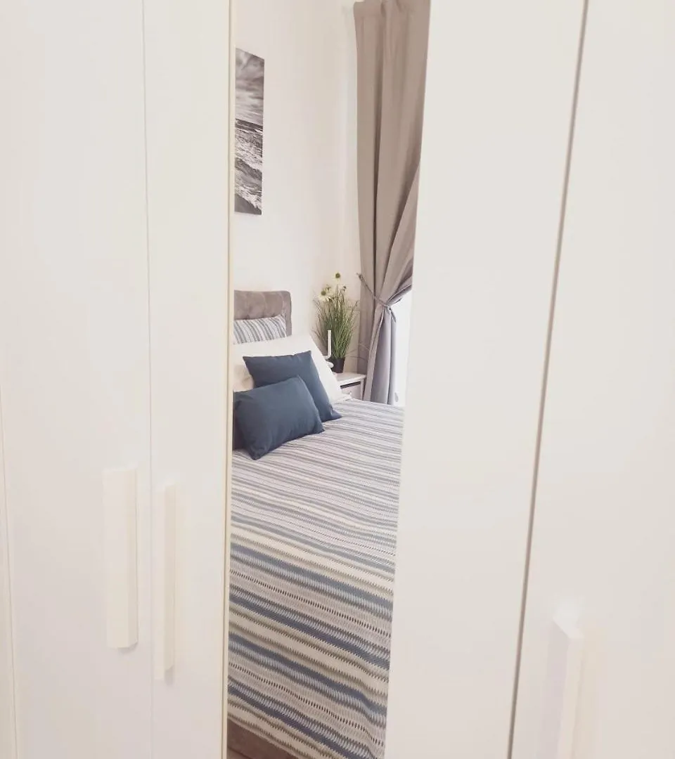 B&B La Mora Di Vergiate 0*,  Italy