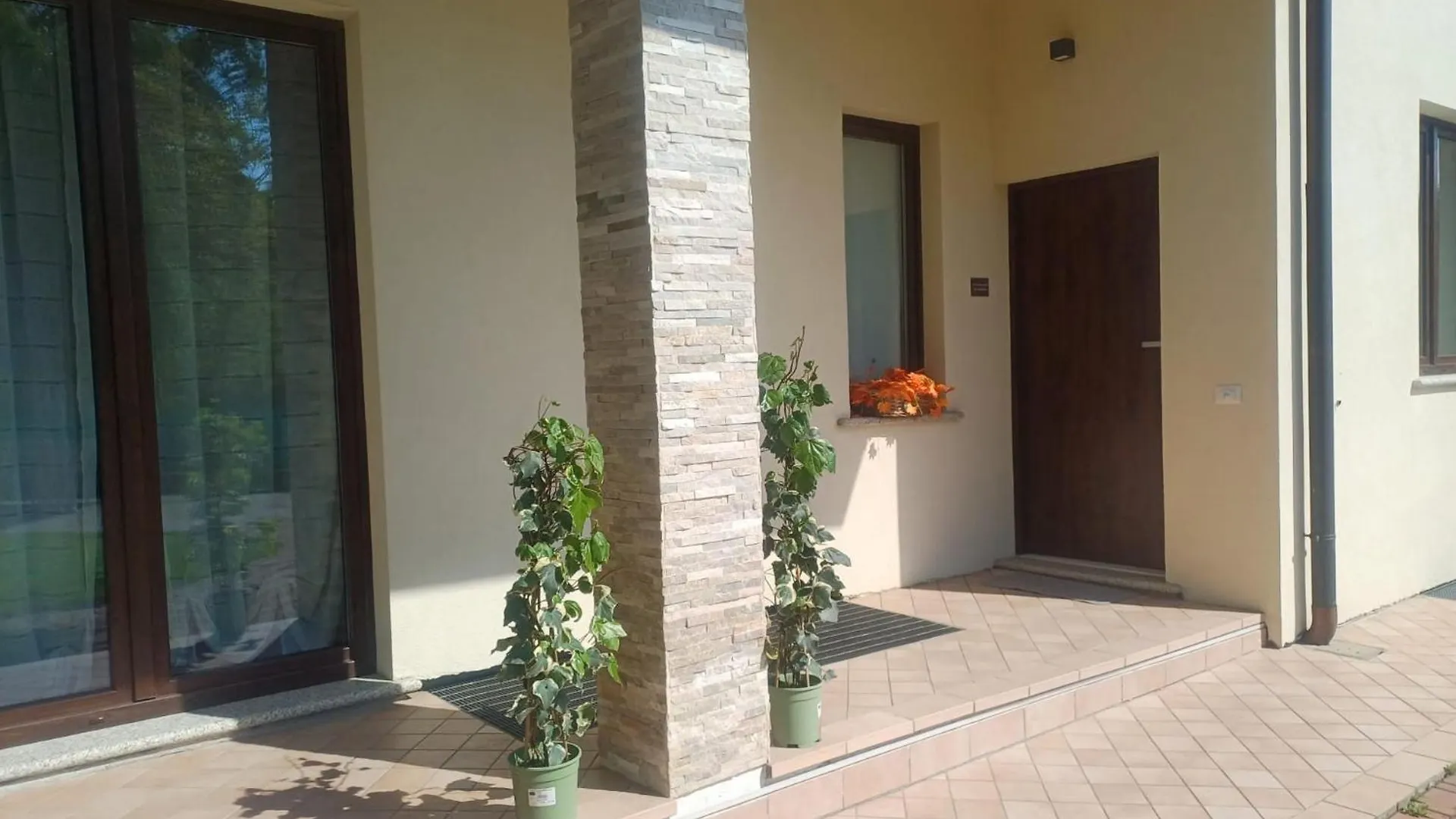 B&B La Mora Di Vergiate 0*,